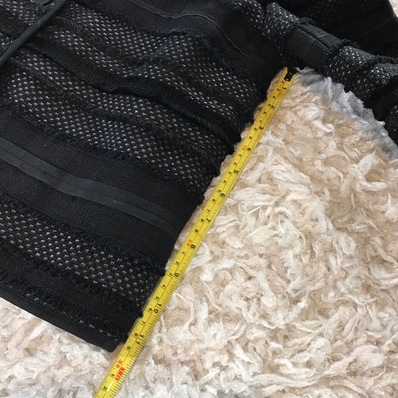 TALBOTS- PETITE MULTI TEXTURED BUTTON UP BLAZER 🖤 - Picture 9 of 12